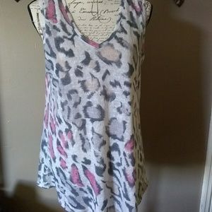 🌟 On sale 🌟Women's Chelsea and Theodore top